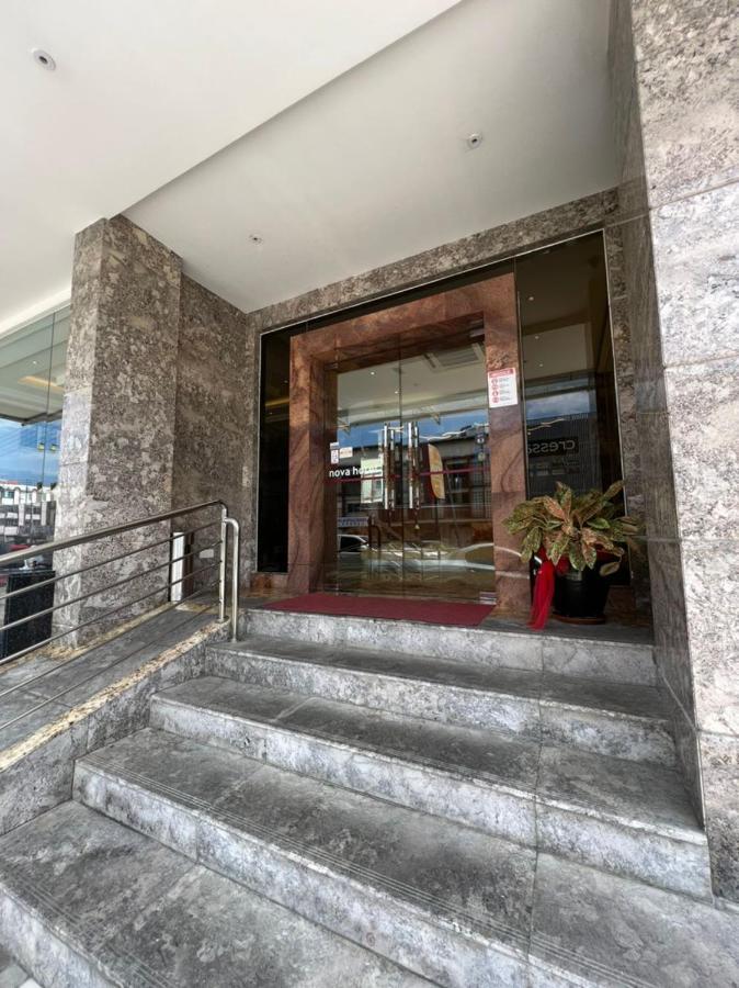 Nova Hotel Miri Exterior foto